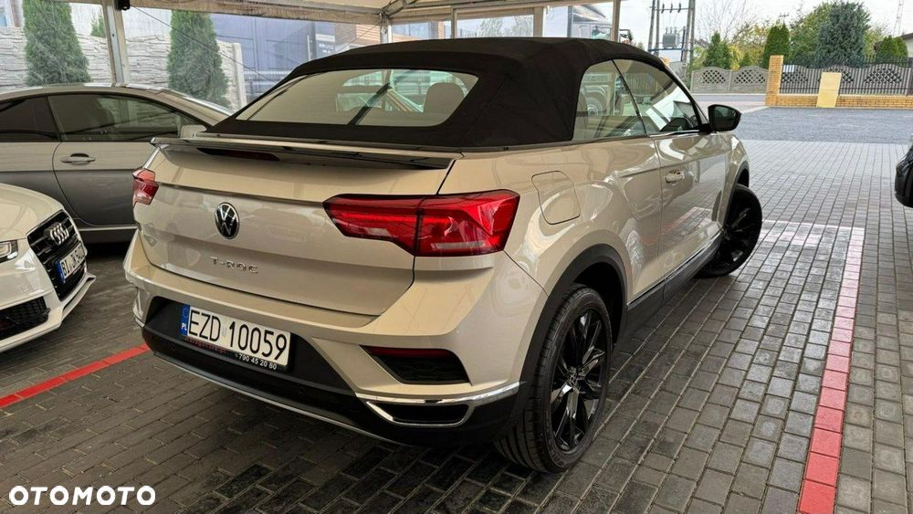 Volkswagen T-Roc - 23
