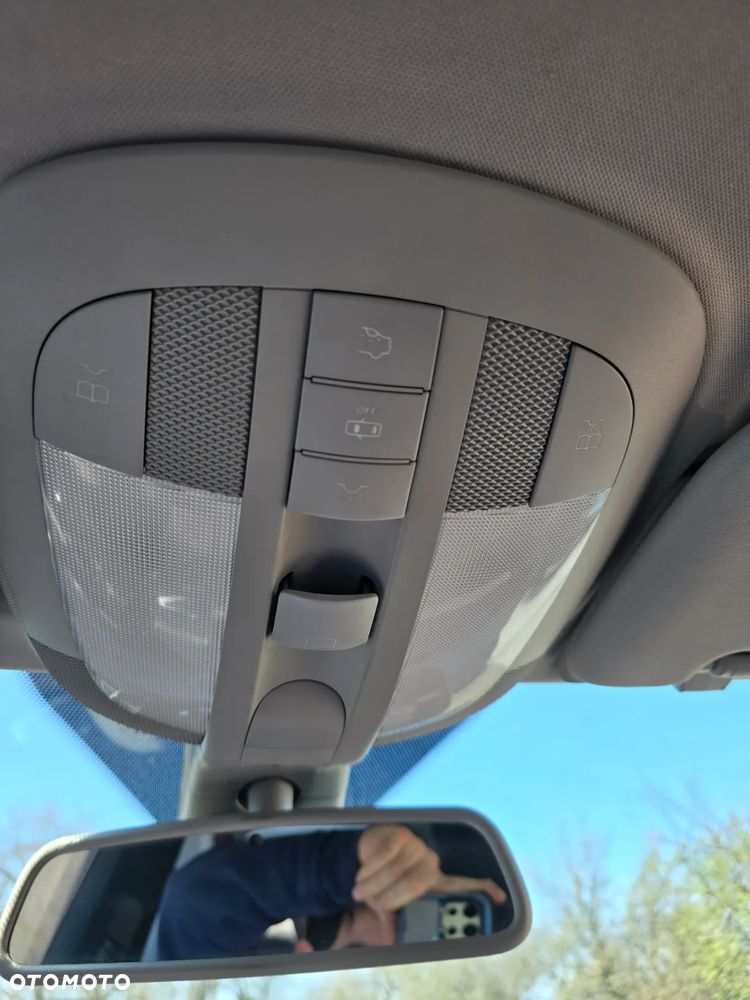 Mercedes-Benz Klasa R 320 CDI L 4-Matic - 34