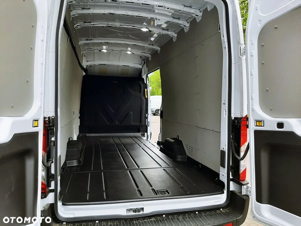Ford Transit - 37