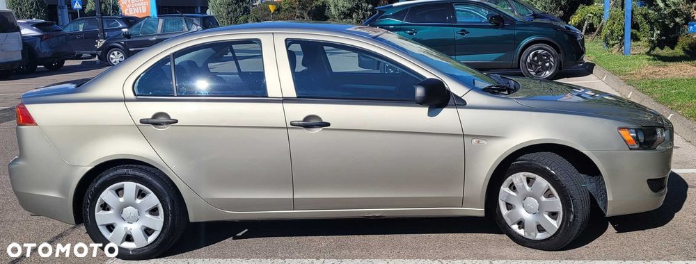 Mitsubishi Lancer - 5
