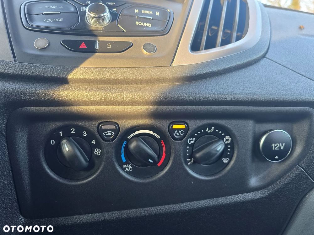 Ford Transit - 21