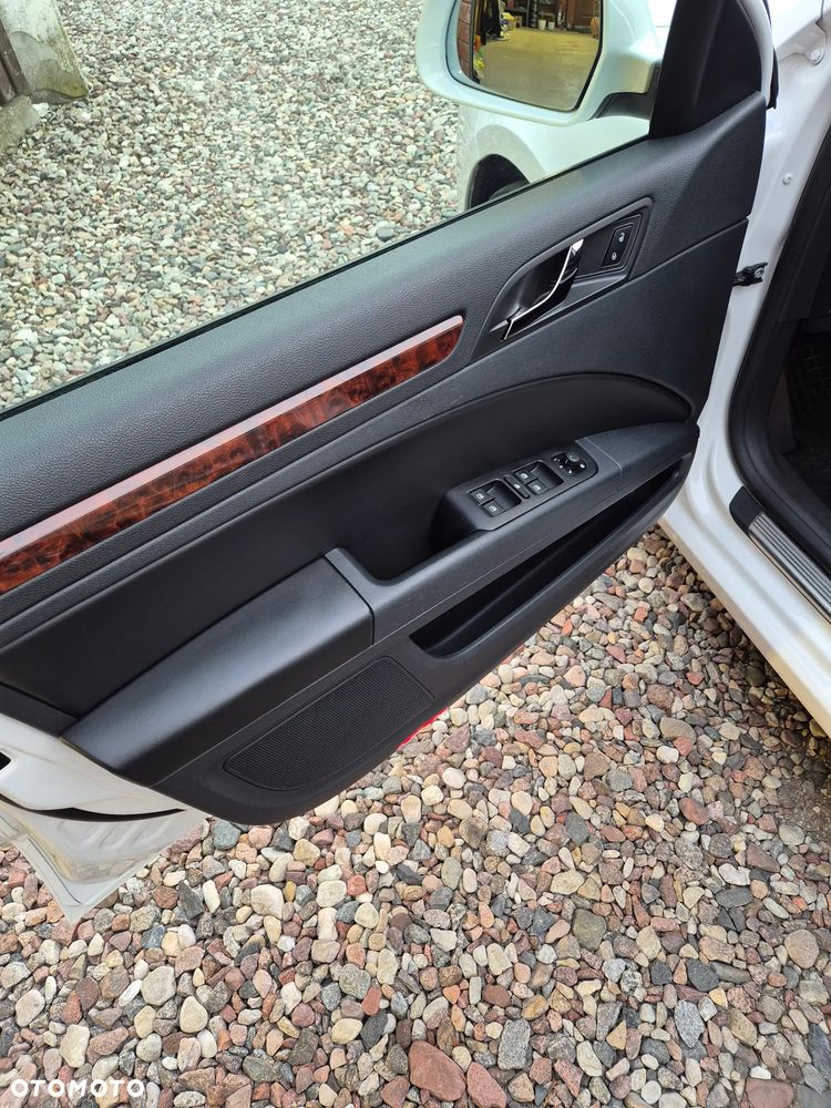 Skoda Superb 2.0 TDI Elegance DSG - 26