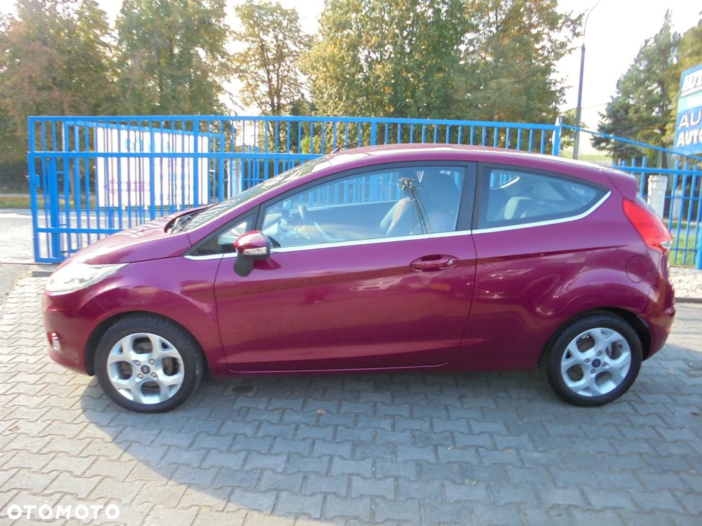 Ford Fiesta - 22