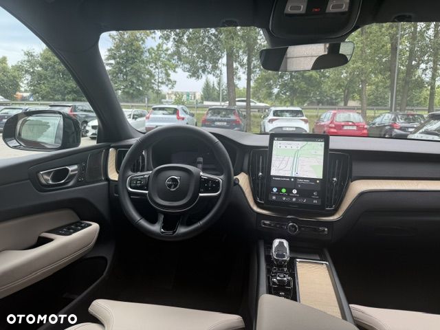 Volvo XC 60 B5 B AWD Plus Dark - 37