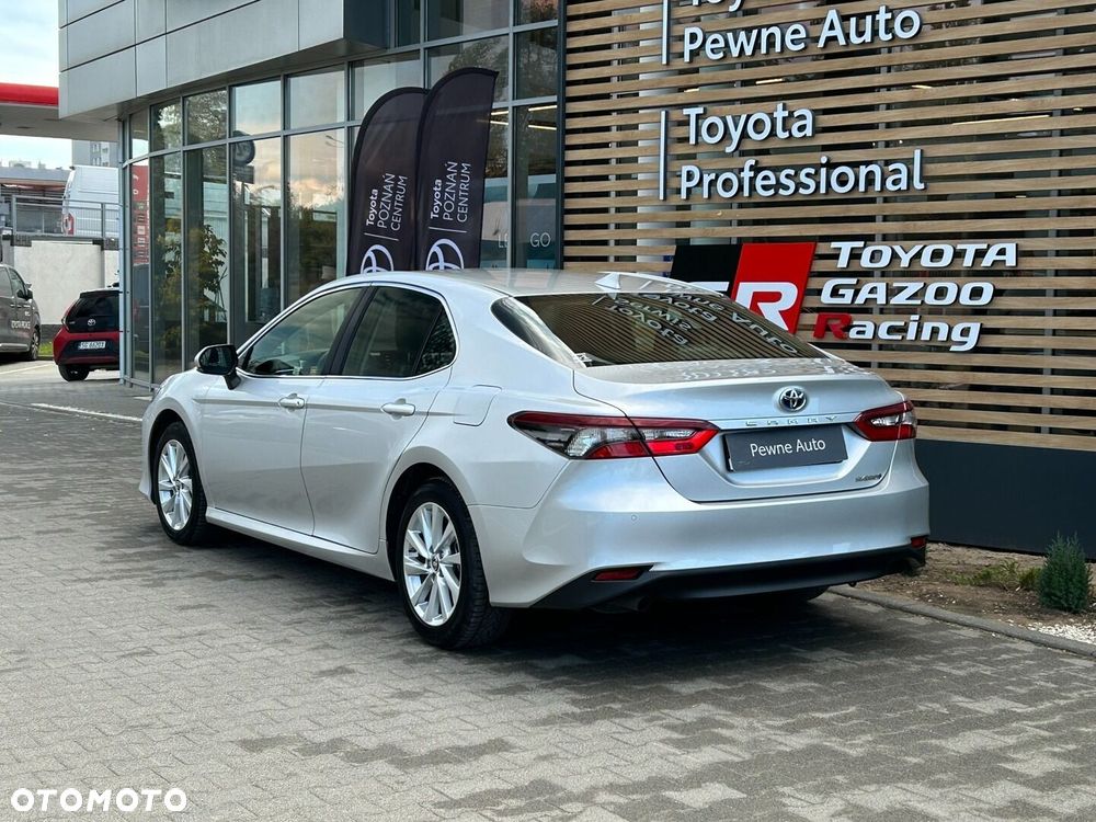Toyota Camry 2.5 Hybrid Comfort CVT - 3