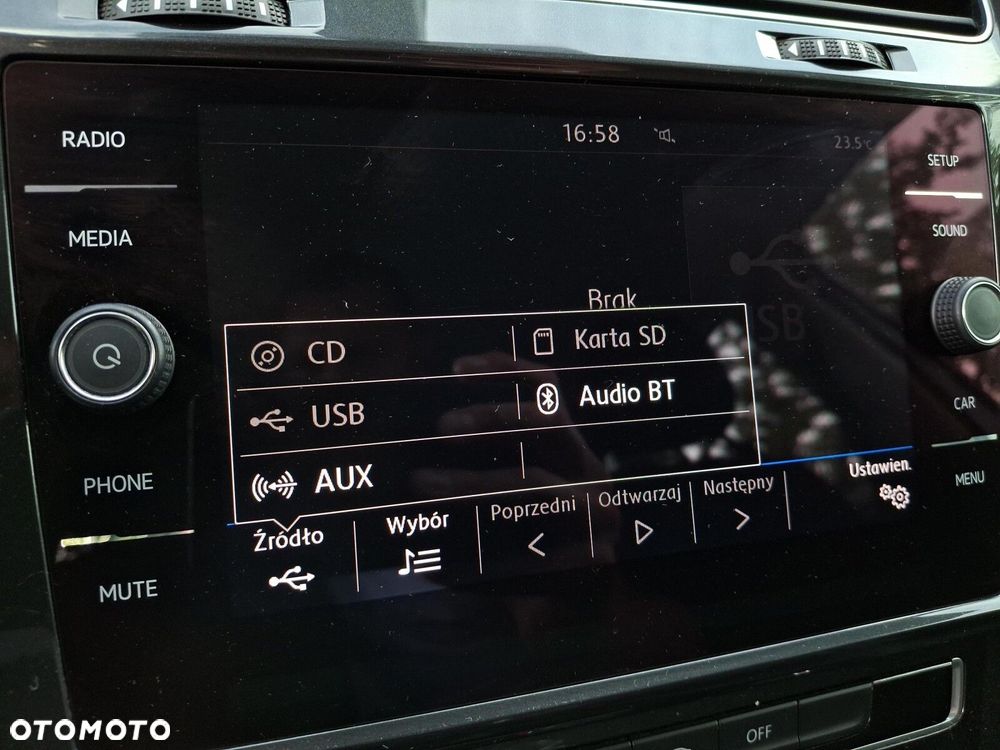 Volkswagen Golf VII 1.6 TDI BMT Comfortline - 19