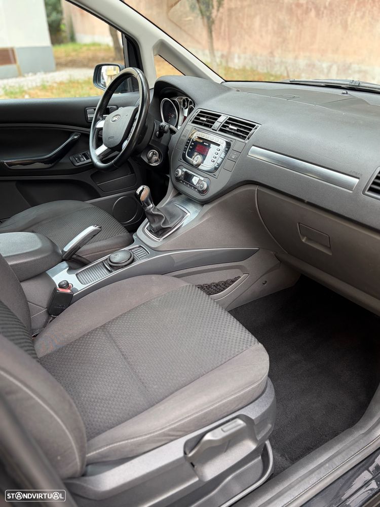 Ford C-Max - 11
