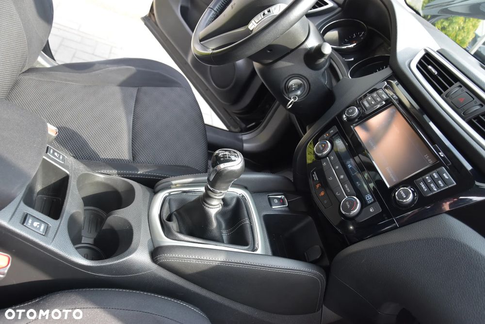 Nissan Qashqai 1.6 DIG-T 360 - 19