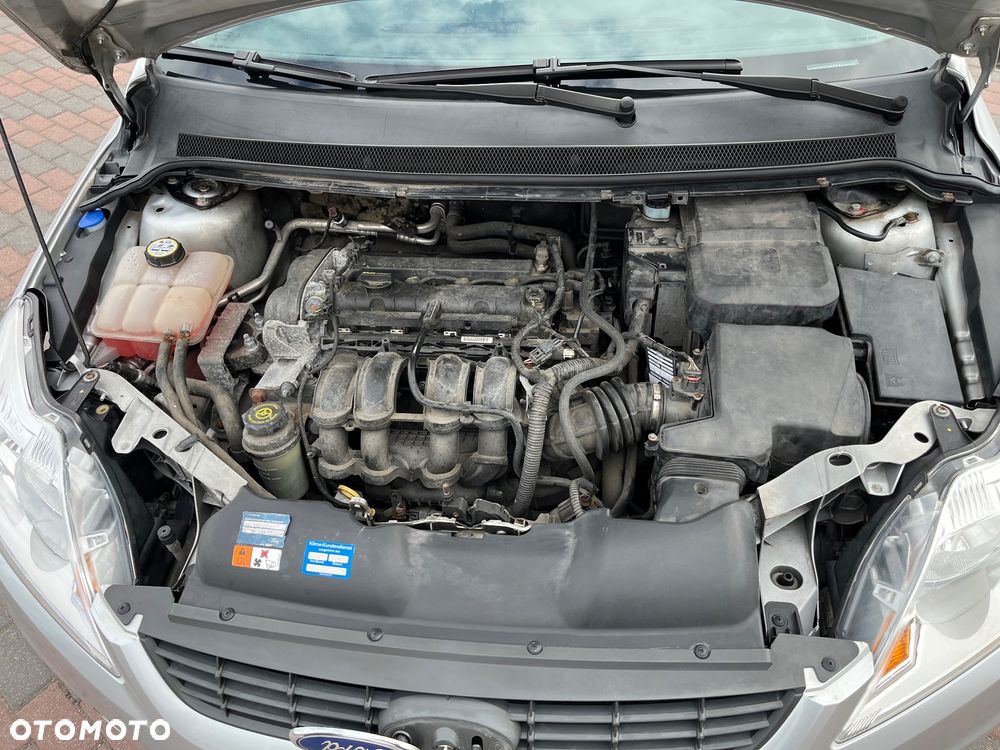 Ford Focus 1.6 Ti-VCT Trend + - 29