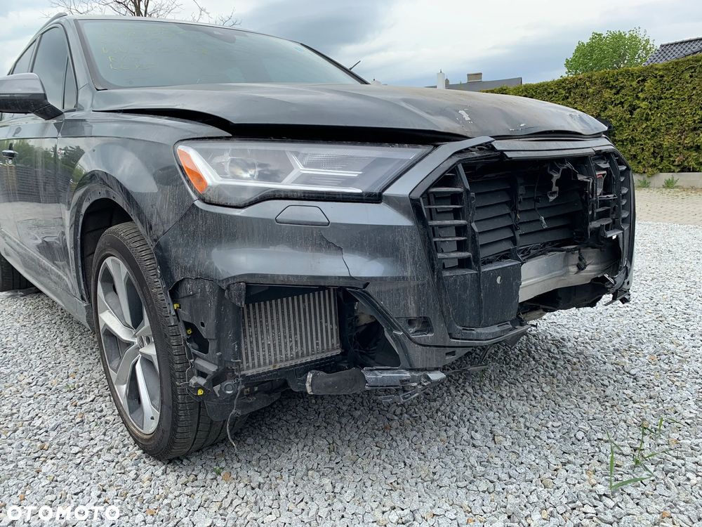 Audi Q7 - 6