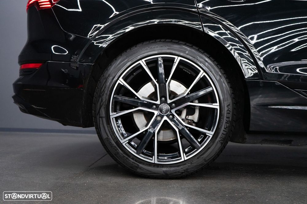 Audi e-tron 50 quattro S line - 12