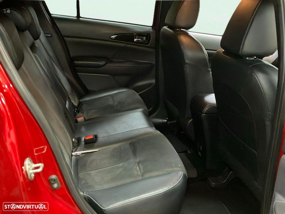 Mitsubishi Eclipse Cross - 16