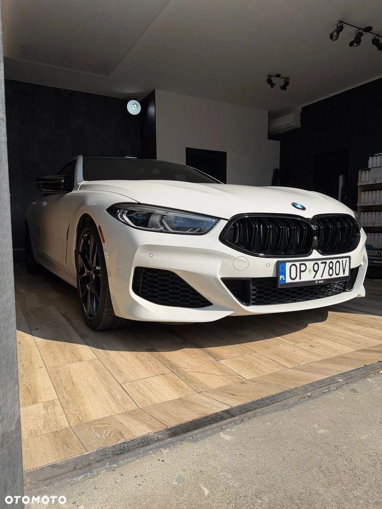 BMW Seria 8 840i - 8