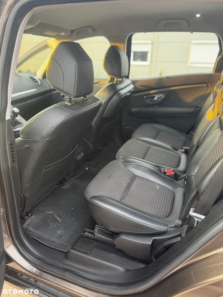 Renault Grand Scenic - 8