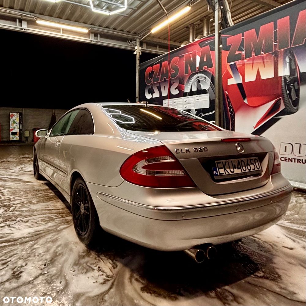 Mercedes-Benz CLK - 18