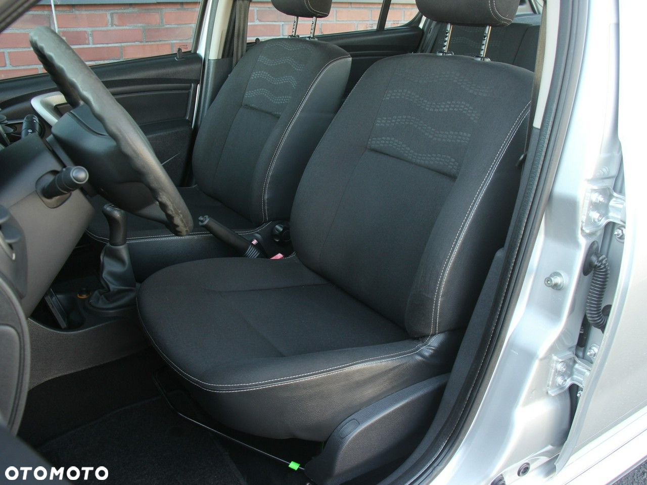 Dacia Sandero Stepway 1.6 - 10