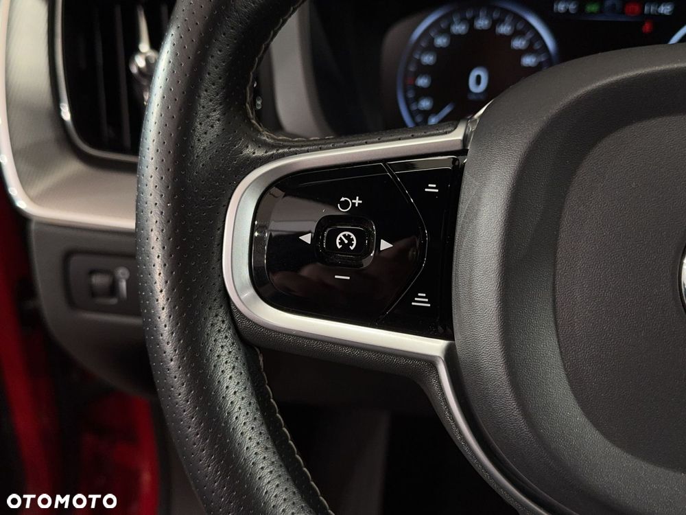Volvo XC 60 - 18