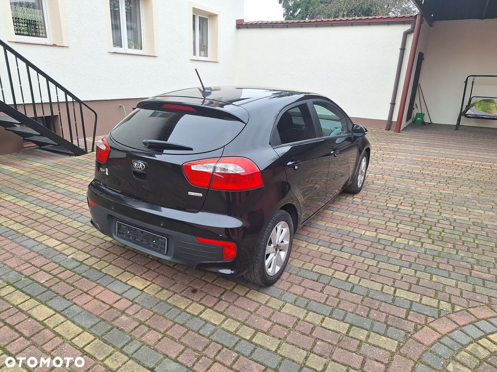 Kia Rio 1.4 Dream Team Edition - 15
