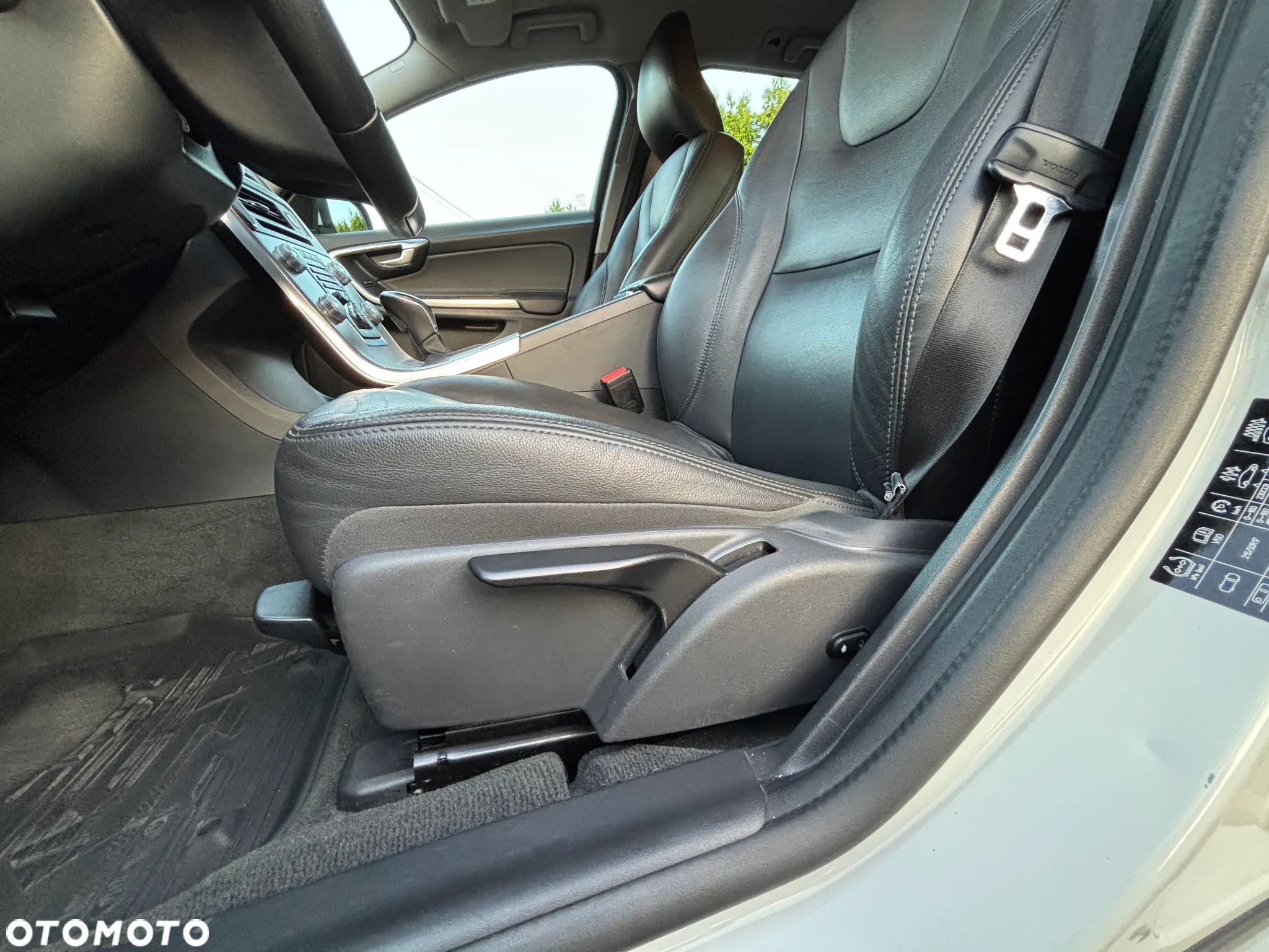 Volvo V60 D3 AWD Momentum - 31
