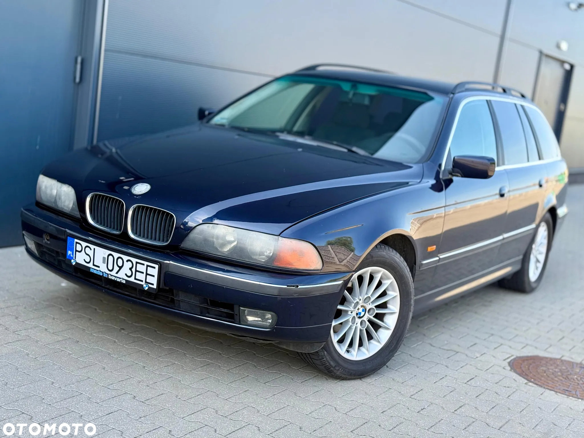 BMW Seria 5 520i - 6