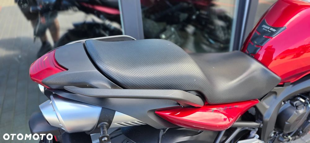 Yamaha FZ6 - 21