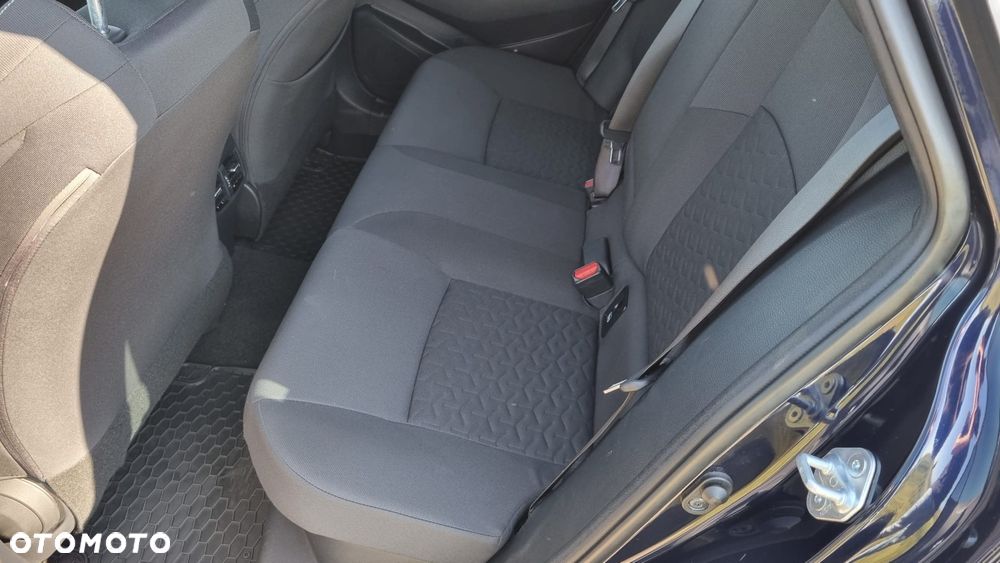 Toyota Corolla 1.8 Hybrid Comfort - 31