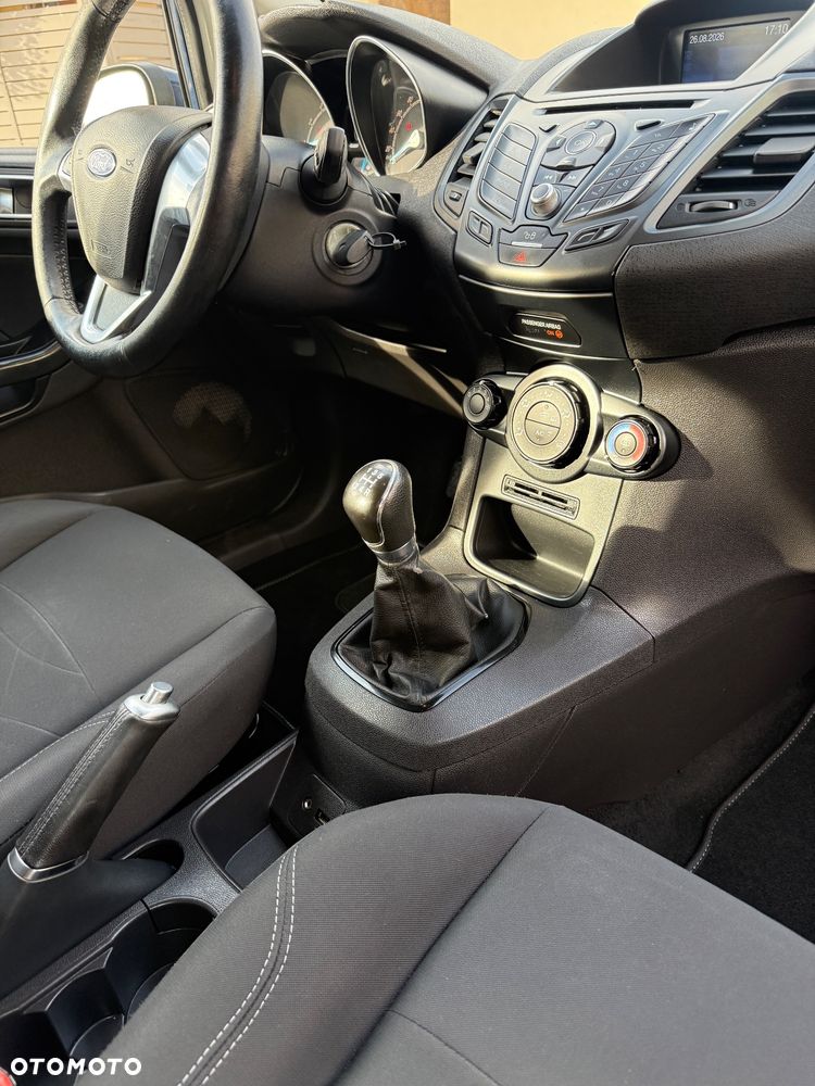 Ford Fiesta - 19