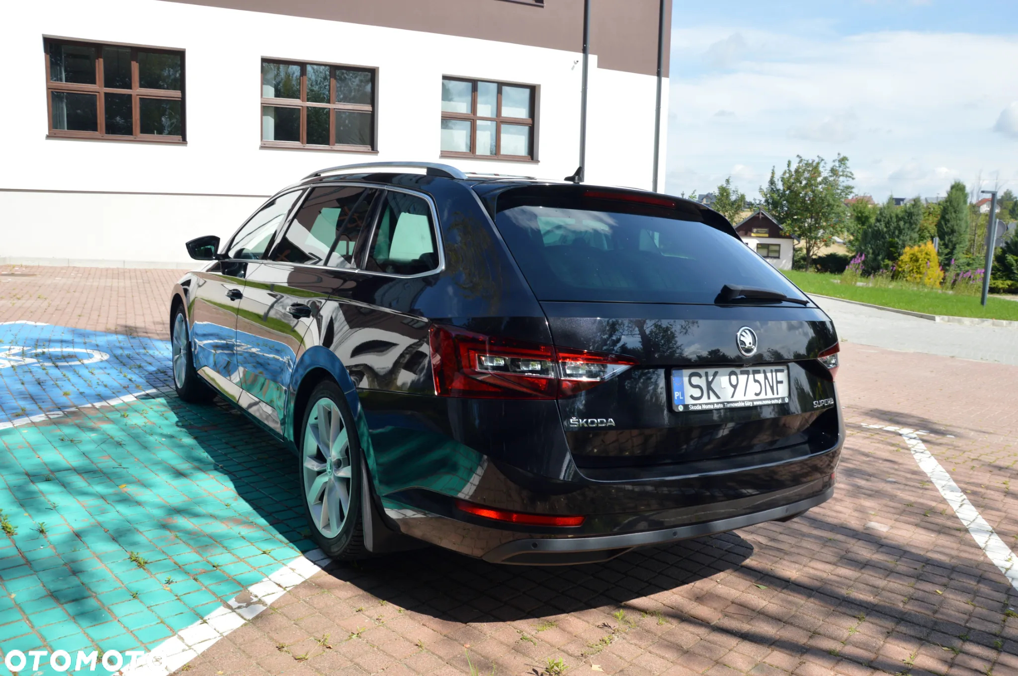 Skoda Superb 2.0 TDI Ambition DSG - 24