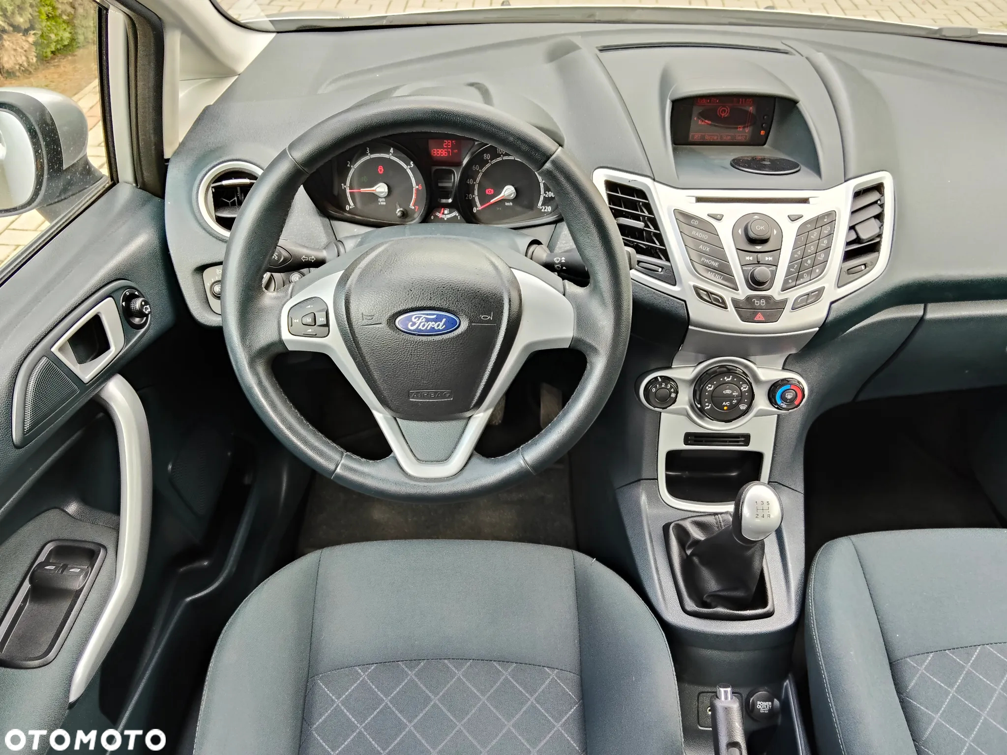 Ford Fiesta 1.25 Silver X (Ambiente) - 22
