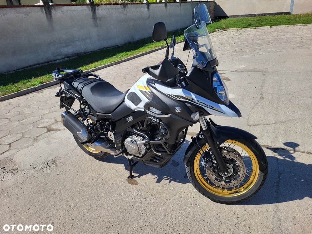 Suzuki V-STROM - 11