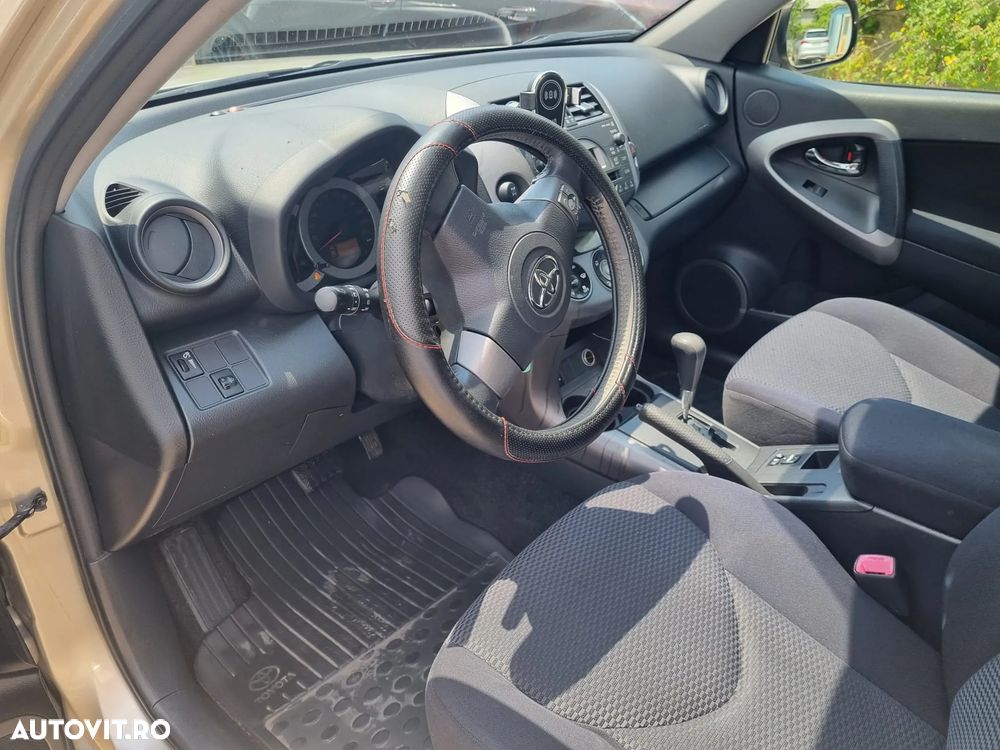 Toyota RAV4 2.0 Aut Executive - 12