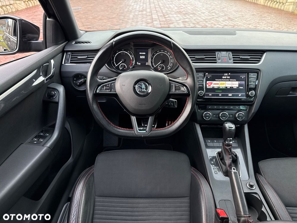Skoda Octavia 2.0 TSI RS DSG - 28