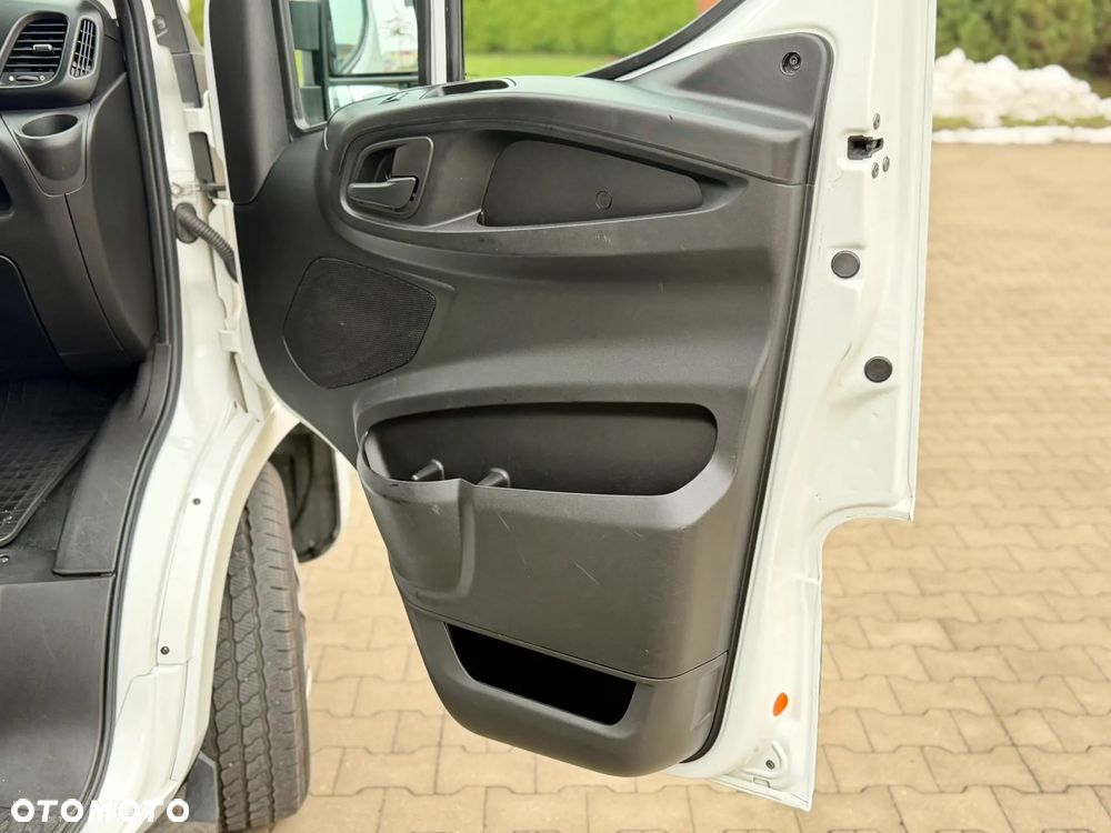 Iveco 35S17 - 19