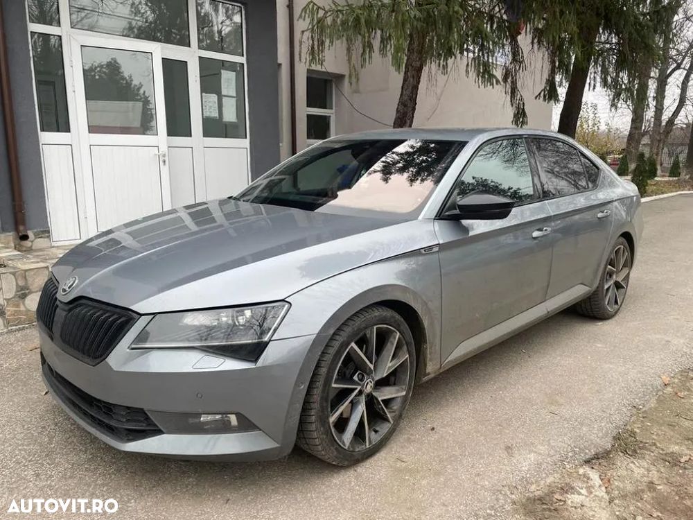 Skoda Superb 2.0 TDI DSG 4X4 Sportline - 1