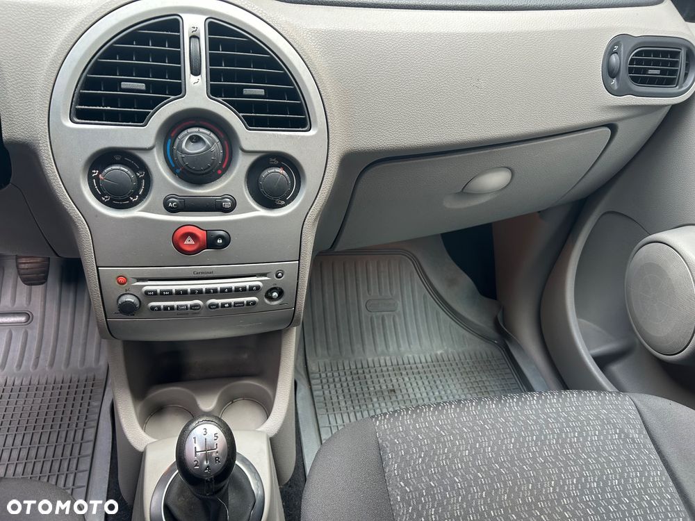 Renault Modus - 18