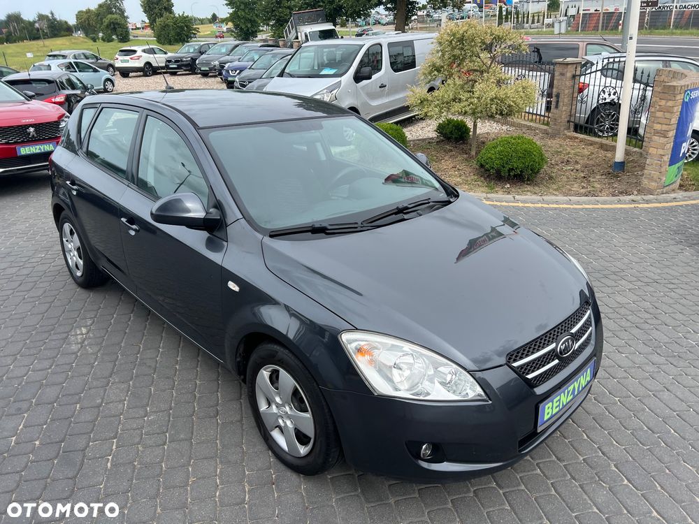 Kia Ceed 1.4 Comfort + - 5