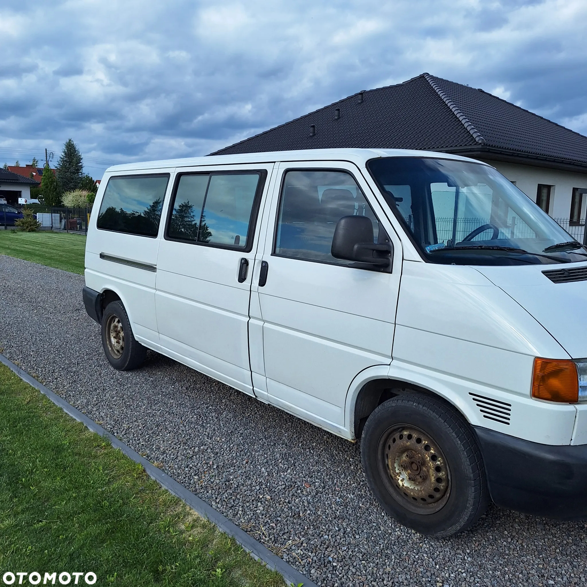 Volkswagen Caravelle TDI GL - 21