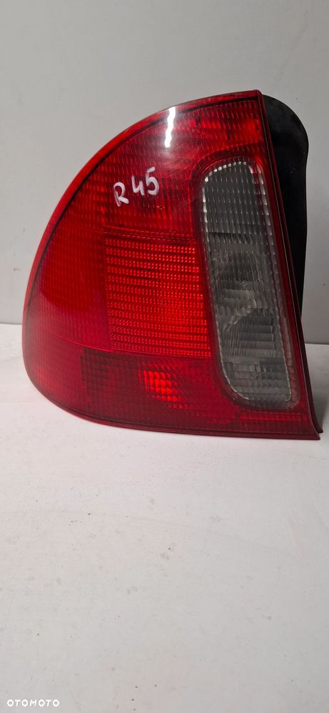 ROVER 200 45 MG ZS lewa lampa tył  SEDAN