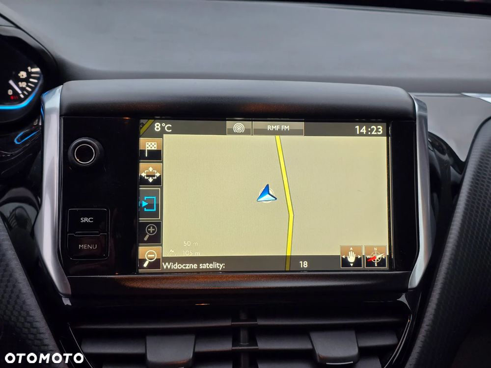 Peugeot 2008 1.2 Pure Tech Allure S&S EAT6 - 28