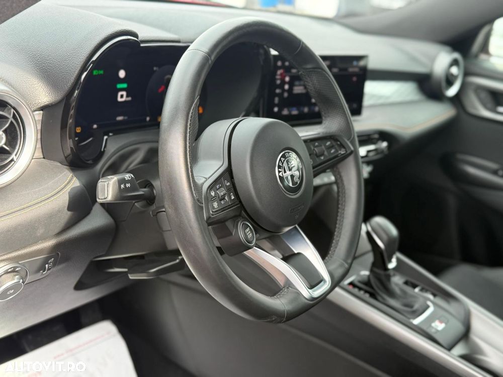 Alfa Romeo Tonale 1.5 FWD AT MHEV TI - 8