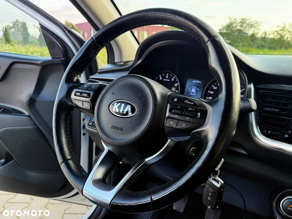 Kia Stonic 1.4 L - 34