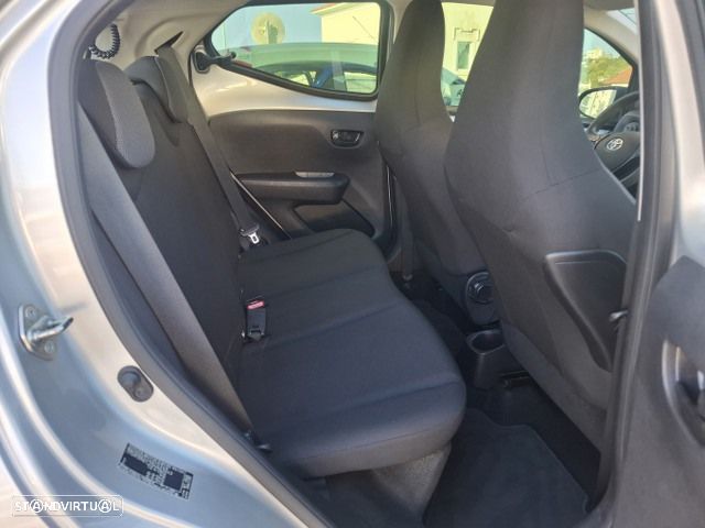 Toyota Aygo 1.0 X-Play - 29