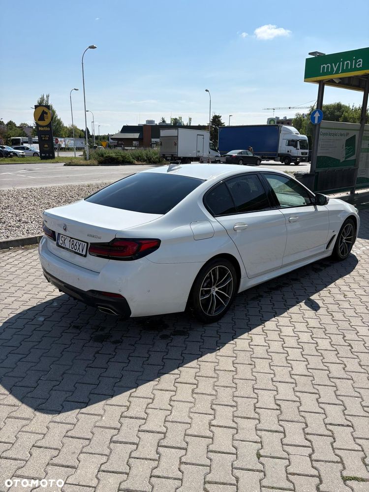 BMW Seria 5 520d xDrive MHEV M Sport sport - 4