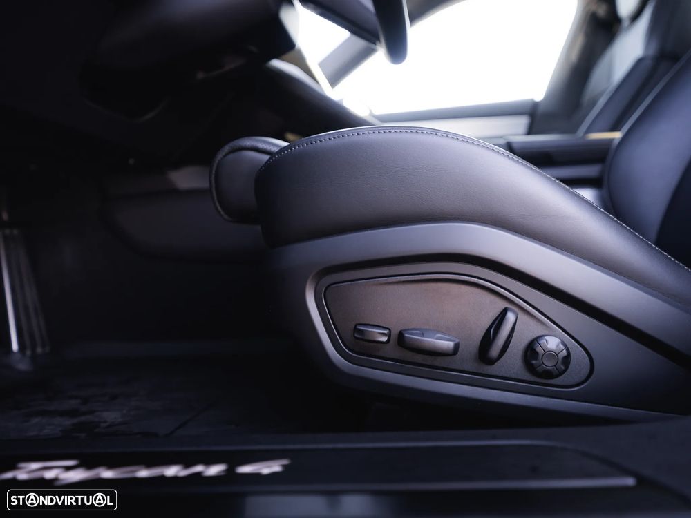 Porsche Taycan Cross Turismo 4 - 20