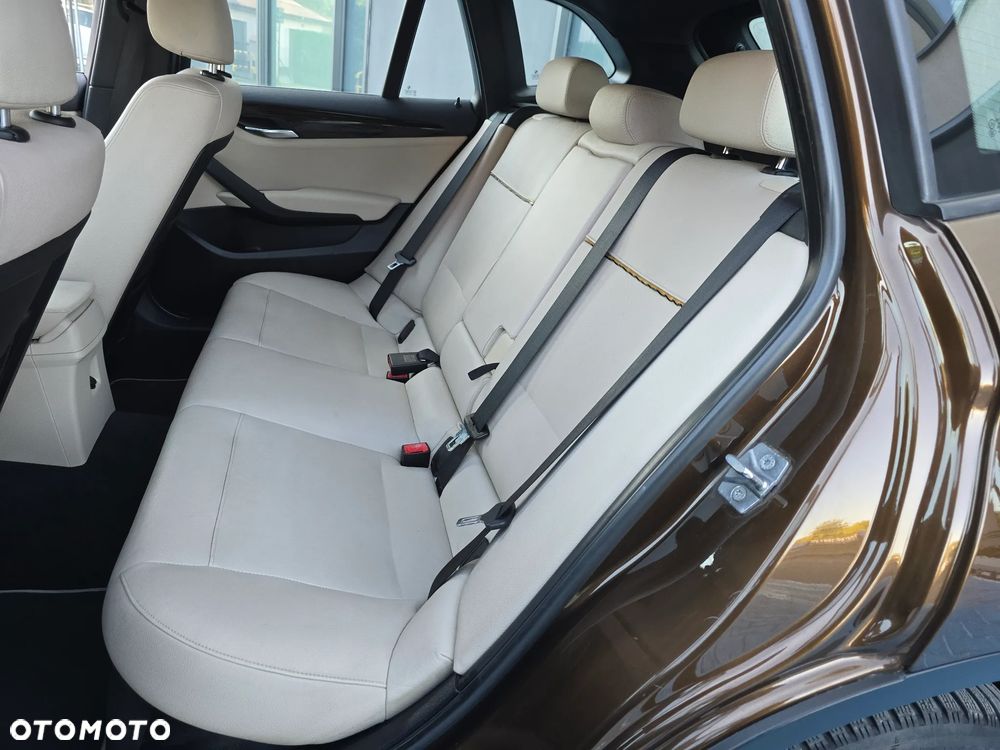 BMW X1 xDrive20d - 21