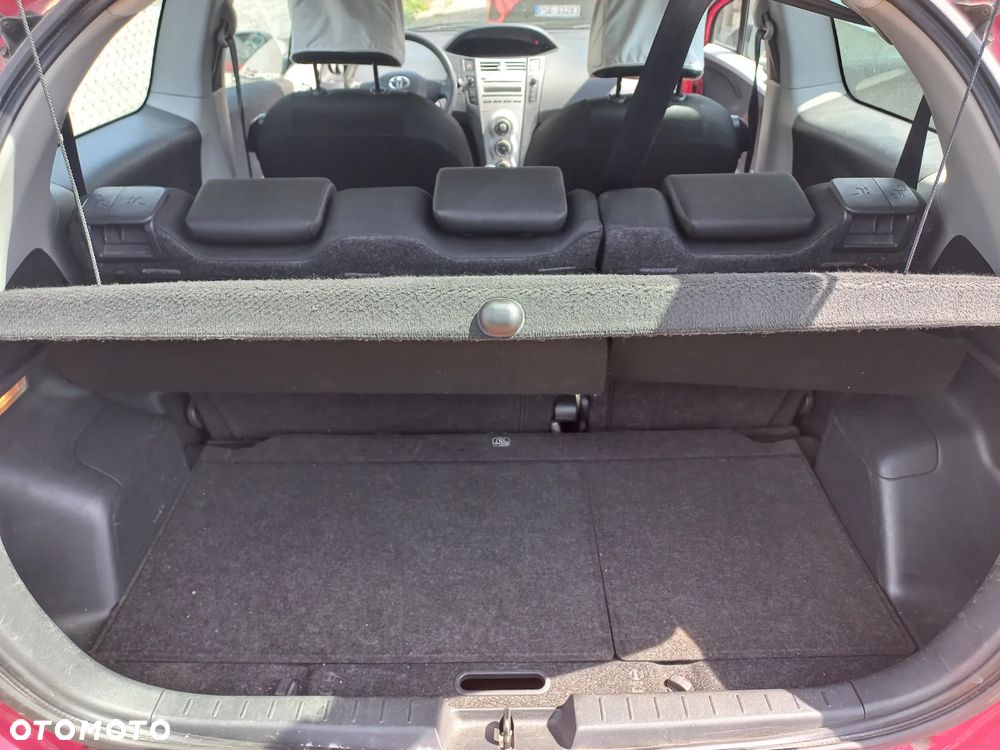 Toyota Yaris 1.3 Sol - 7