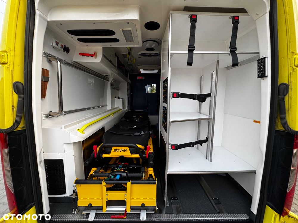 Mercedes-Benz Sprinter - 6