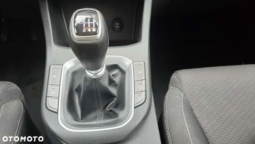 Hyundai i30 1.4 T-GDI Intro Edition - 17