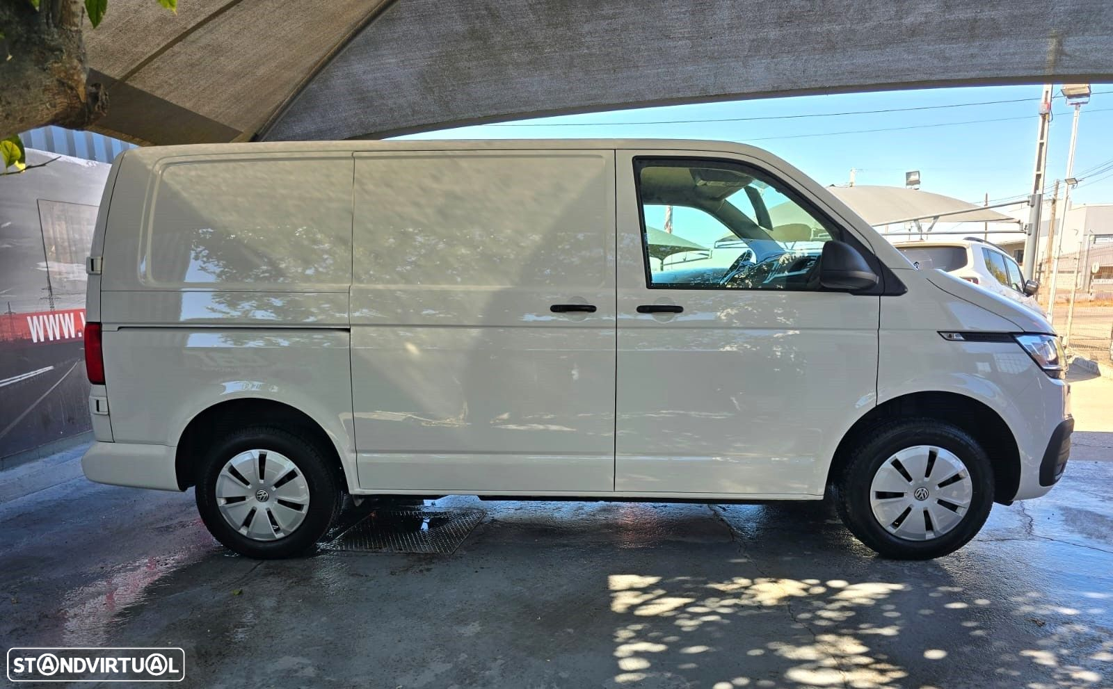 VW Transporter 2.0 TDI - 4