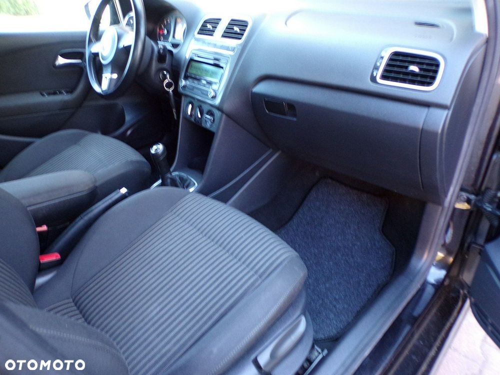 Volkswagen Polo - 18